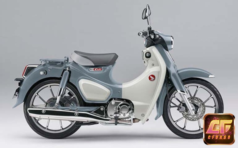 Xe super cub ấn tượng với thiết kế cổ điển