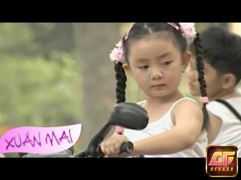Bạn có thể dễ dàng xem MV Em tập lái ô tô ở nhiều nền tảng khác nhau