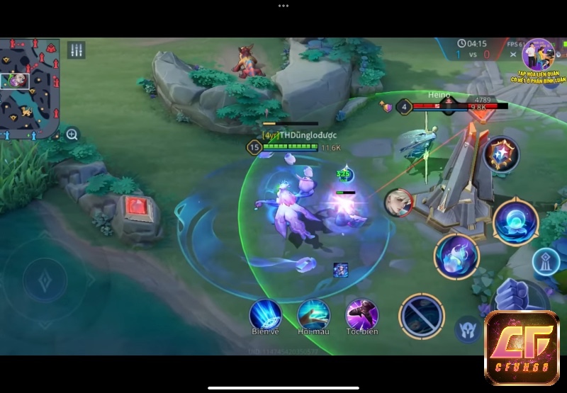 Đầu game, Helen mạnh mẽ hỗ trợ đồng đội, cướp rừng và tiêu diệt mục tiêu lớn để tạo lợi thế