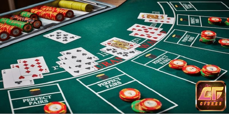 Người chơi tính toán rủi ro khi dằn non hoặc rút non