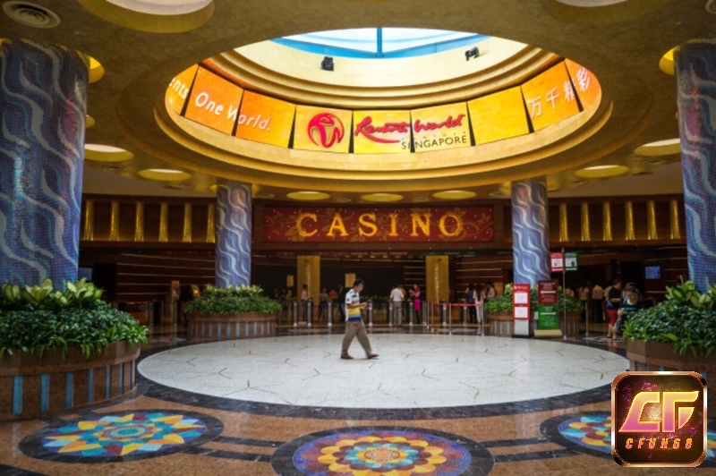 Casino Singapore thu hút hàng triệu du khách quốc tế mỗi năm, với quy định kiểm soát nghiêm ngặt.