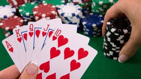 Thùng phá sảnh poker là gì? Xếp hạng và xác suất ra bài