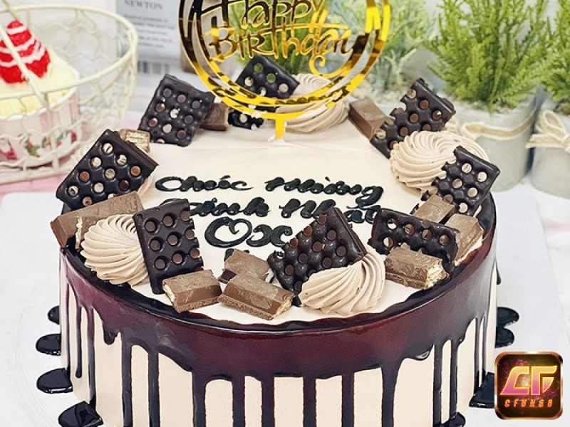 Mơ thấy bánh kem socola tượng trưng cho sự sung túc và hạnh phúc của bạn