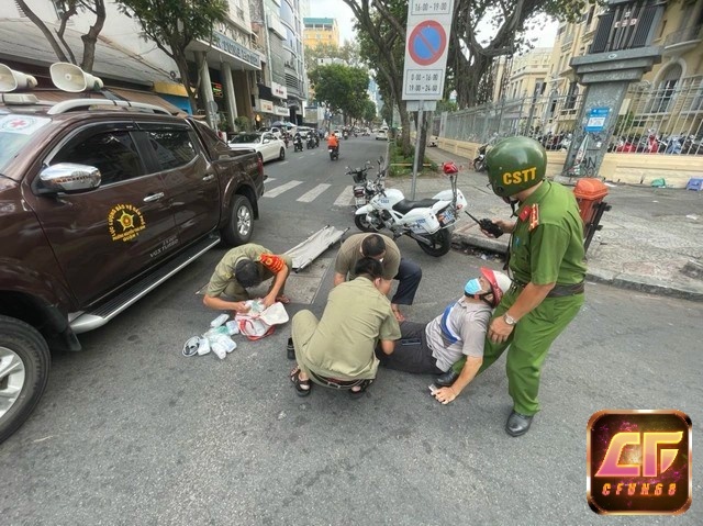 Giấc mơ thấy bị thương do tai nạn giao thông thể hiện cho những rủi ro bất ngờ trong cuộc sống của bạn